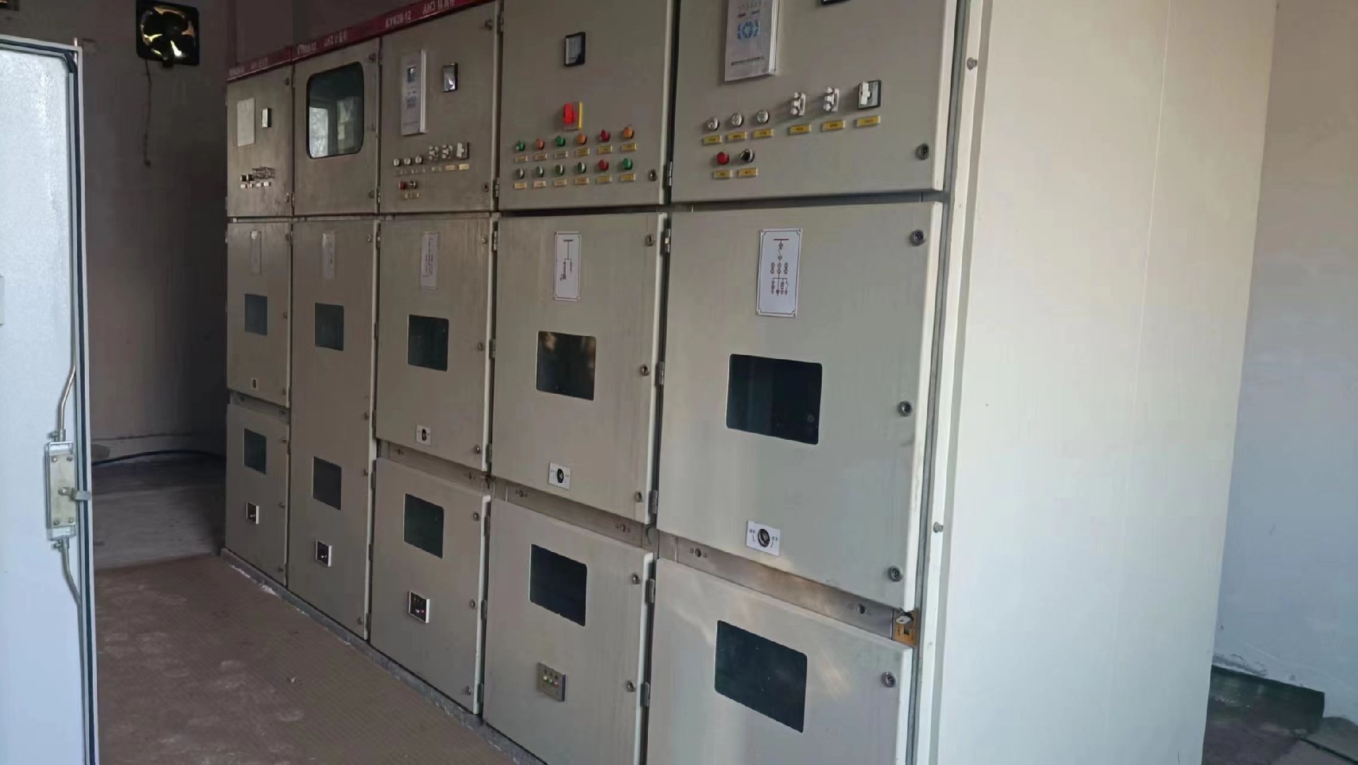 光大百納檢測電表控制室 光大百納檢測電表控制室